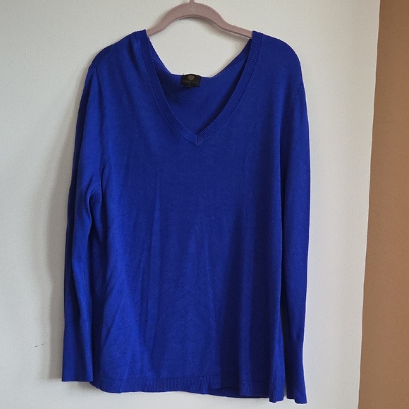 JM Collection Royal Blue V-Neck Sweater - Picture 1 of 6